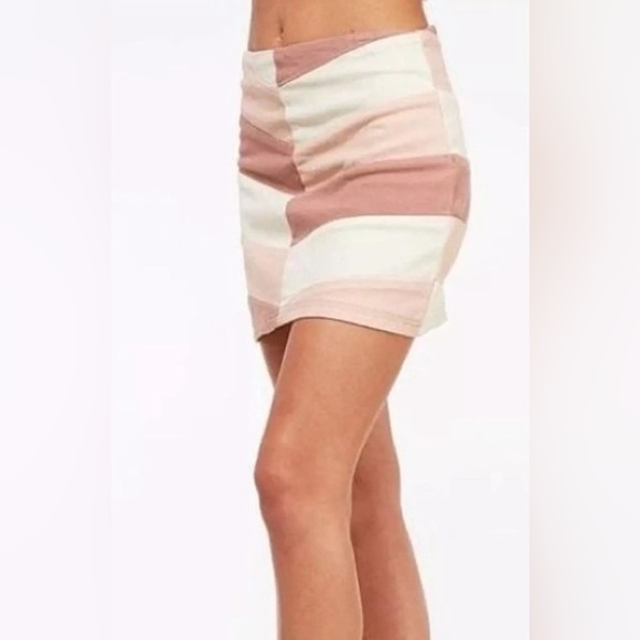 Peach Love California Dresses & Skirts - Peach Love pink and white colorblock cotton denim skirt size L Large